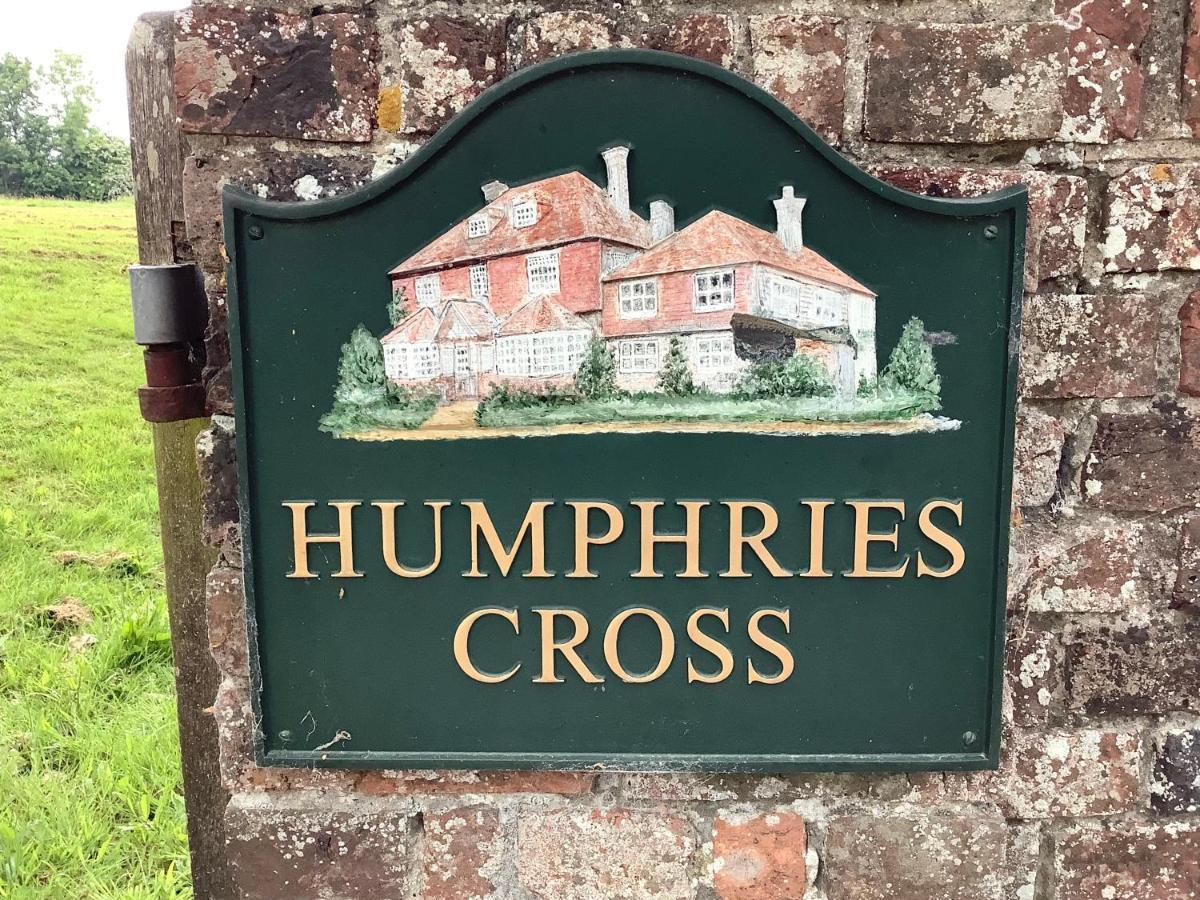 Humphries Cross Apartments 라이 외부 사진